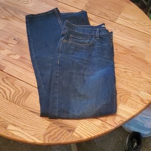 NOld Navy Athletic Taper Jeans 32x32. Never worn